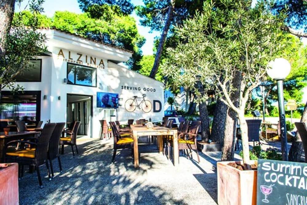 Hostal Alcina Cala Ratjada  Exterior photo
