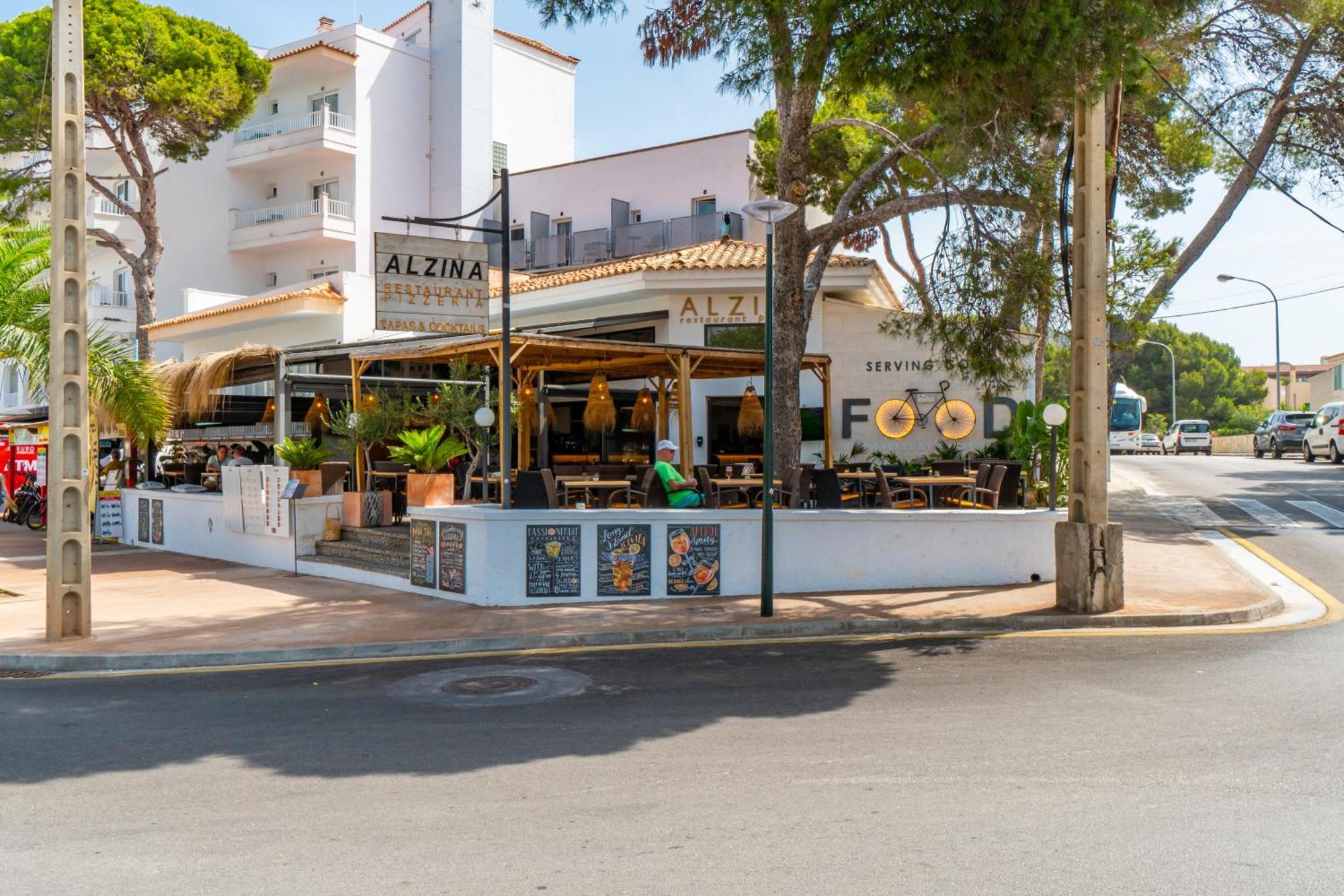 Hostal Alcina Cala Ratjada  Exterior photo